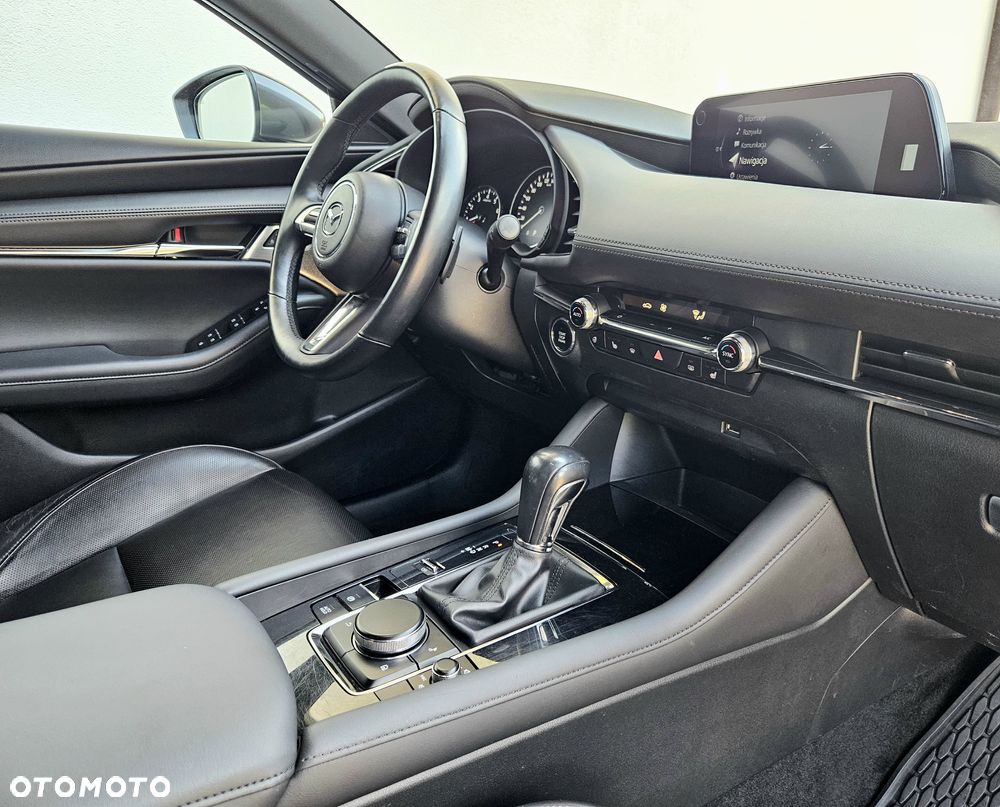 Mazda 3 - 8