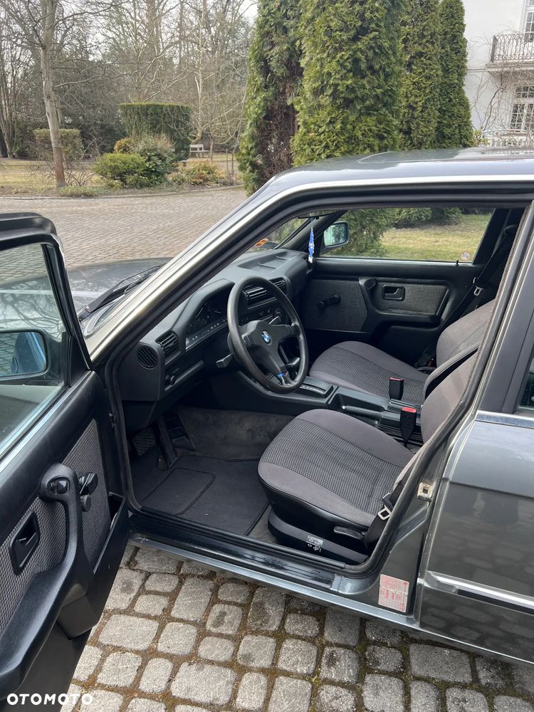 BMW Seria 3 - 23
