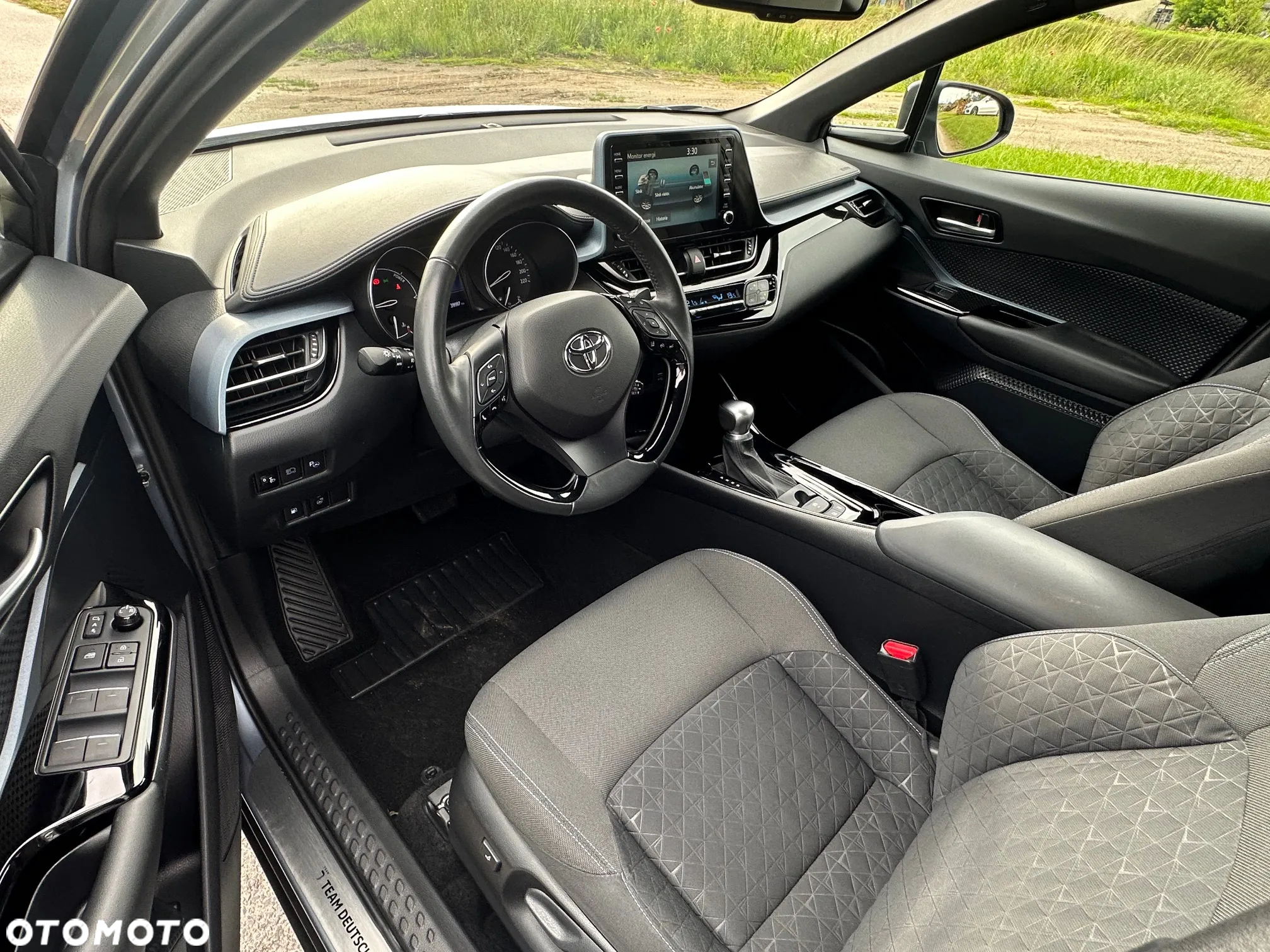 Toyota C-HR 2.0 Hybrid Team Deutschland - 38