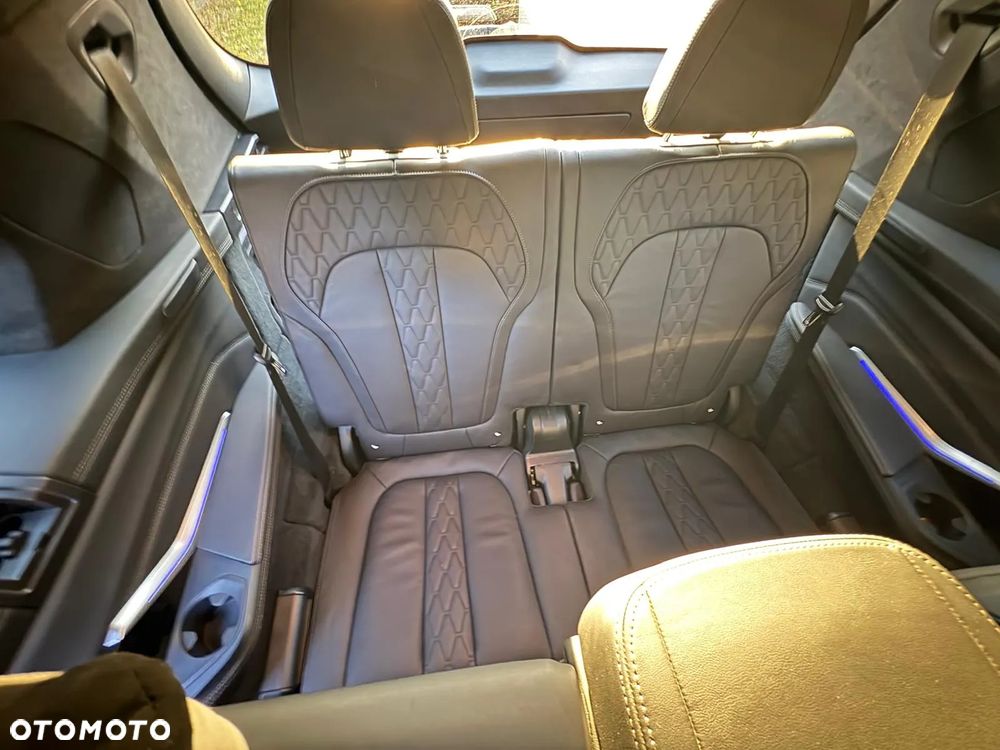 BMW X7 M50d sport - 18