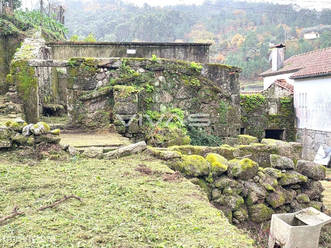 Moradia para Restaurar T0, Vila Nova de Muía, Ponte da Barca - Grande imagem: 4/12