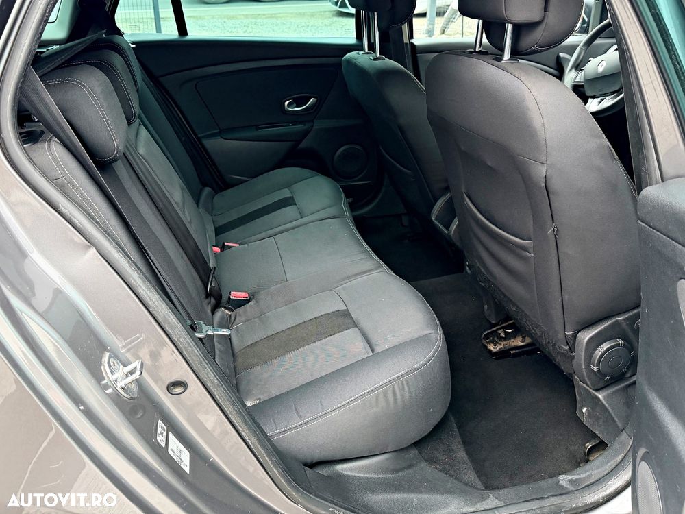 Renault Megane 1.5 dCi Expression - 15