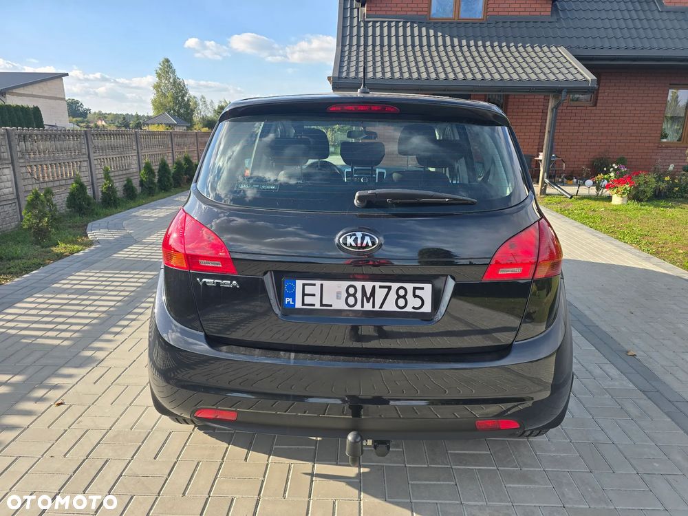 Kia Venga 1.4 L - 6
