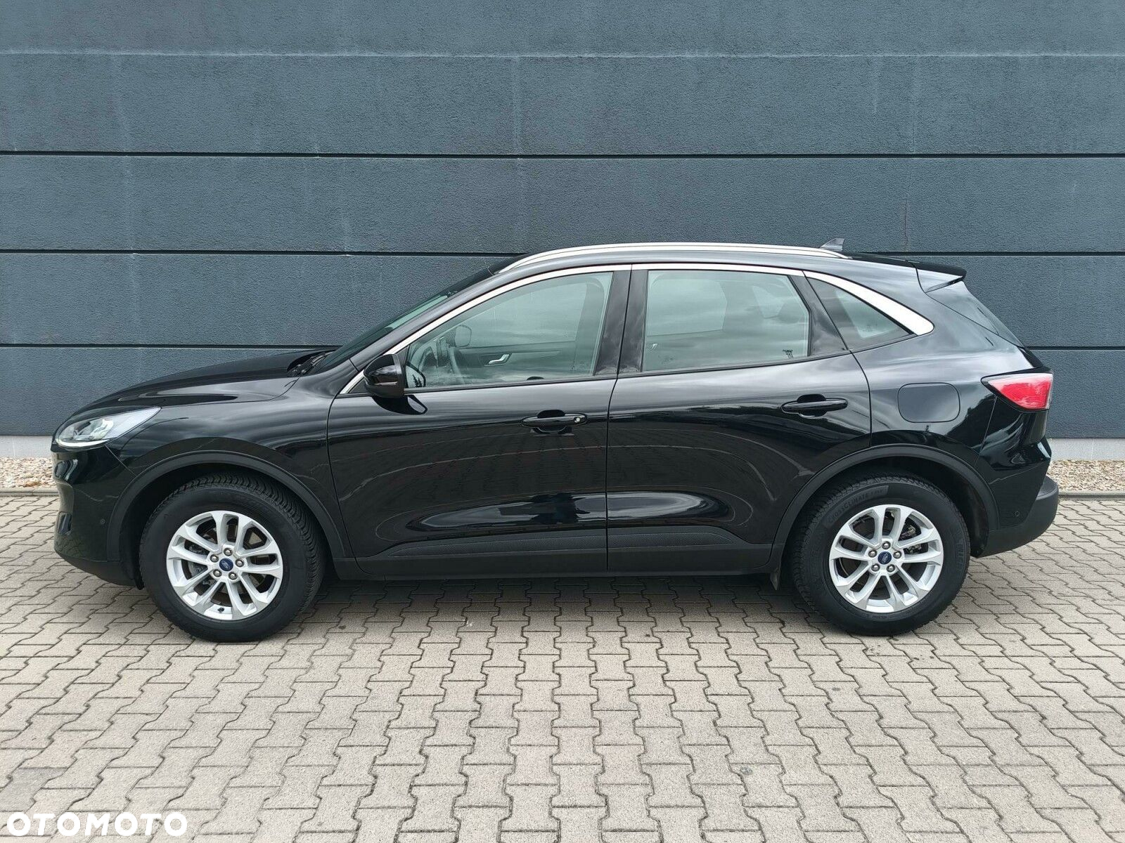 Ford Kuga 1.5 EcoBoost FWD Titanium - 10