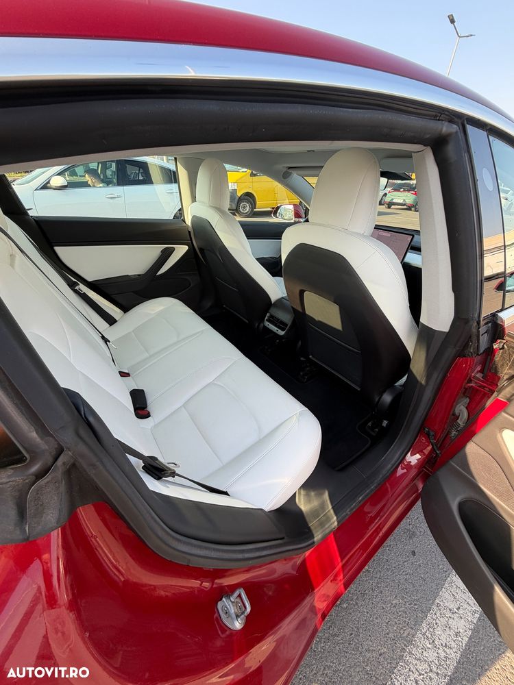Tesla Model 3 Langstreckenbatterie Allradantrieb Dual Motor - 9