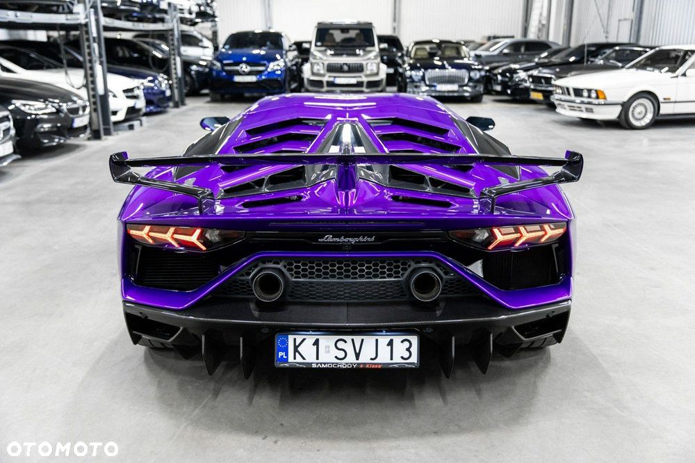 Lamborghini Aventador - 13