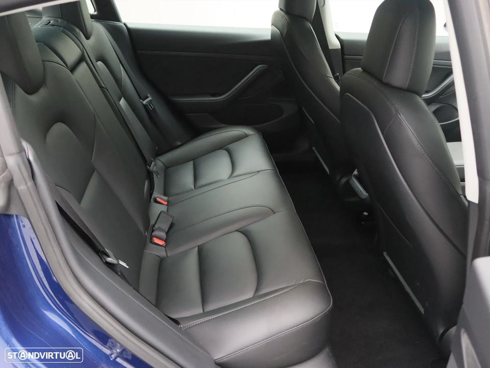 Tesla Model 3 Standard Range Plus RWD - 3
