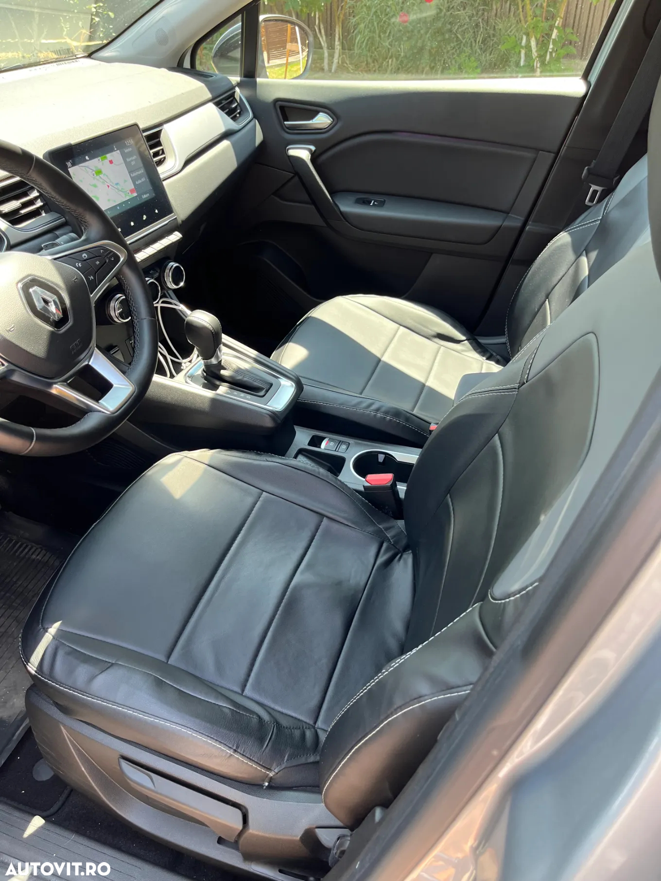 Renault Captur MHEV 140 EDC Techno - 8