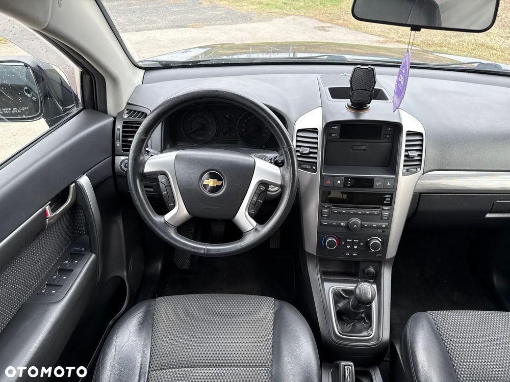 Chevrolet Captiva 2.4 2WD 7 Sitzer LS - 17