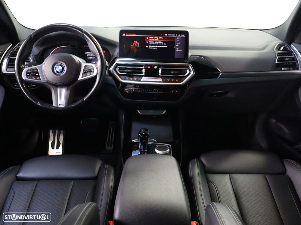 BMW iX3 Inspiring - 14