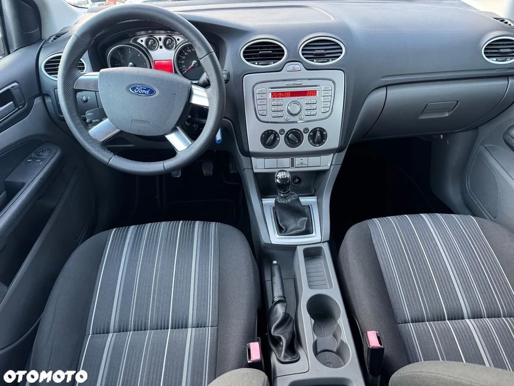 Ford Focus - 11