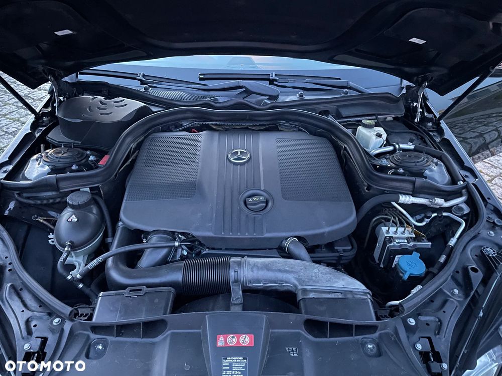 Mercedes-Benz Klasa E 220 CDI DPF BlueEFFICIENCY Automatik Elegance - 6