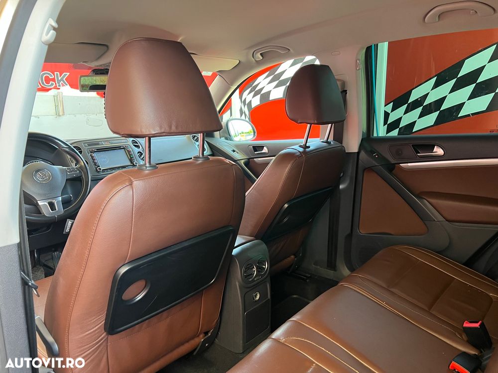 Volkswagen Tiguan 2.0 TDI 4Motion DSG Sport & Style - 6