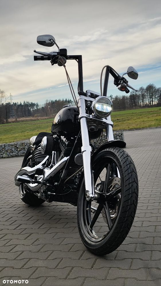Harley-Davidson FXSB Breakout - 10