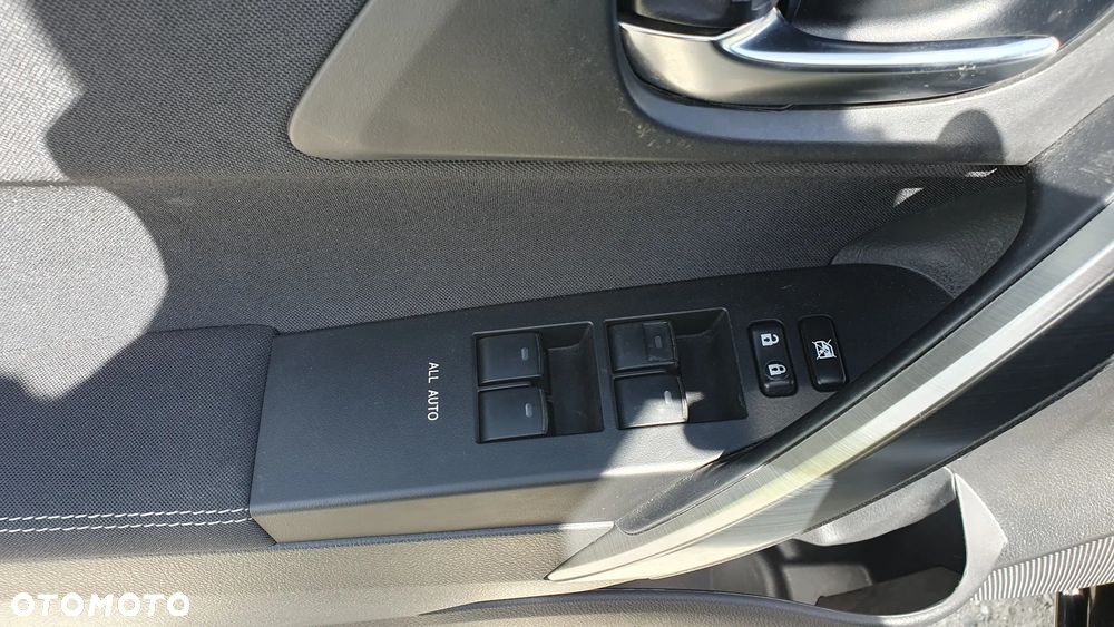 Toyota Auris 1.6 Premium Start - 12