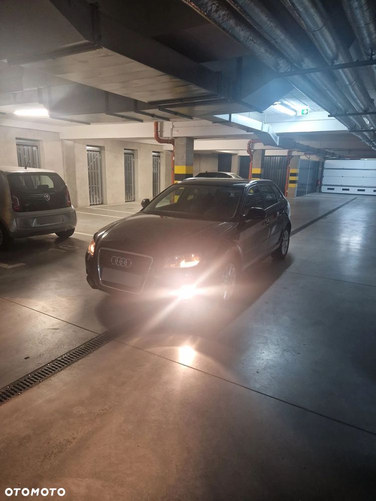 Audi A3 Sportback 1.6 Attraction - 26