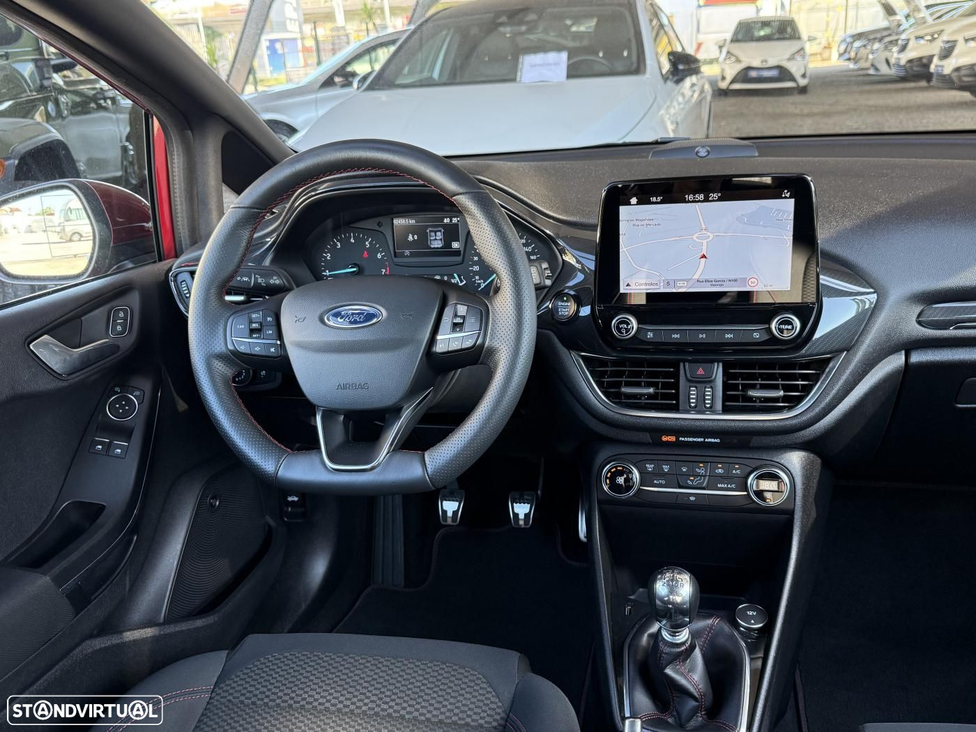 Ford Fiesta 1.0 EcoBoost ST-Line - 34
