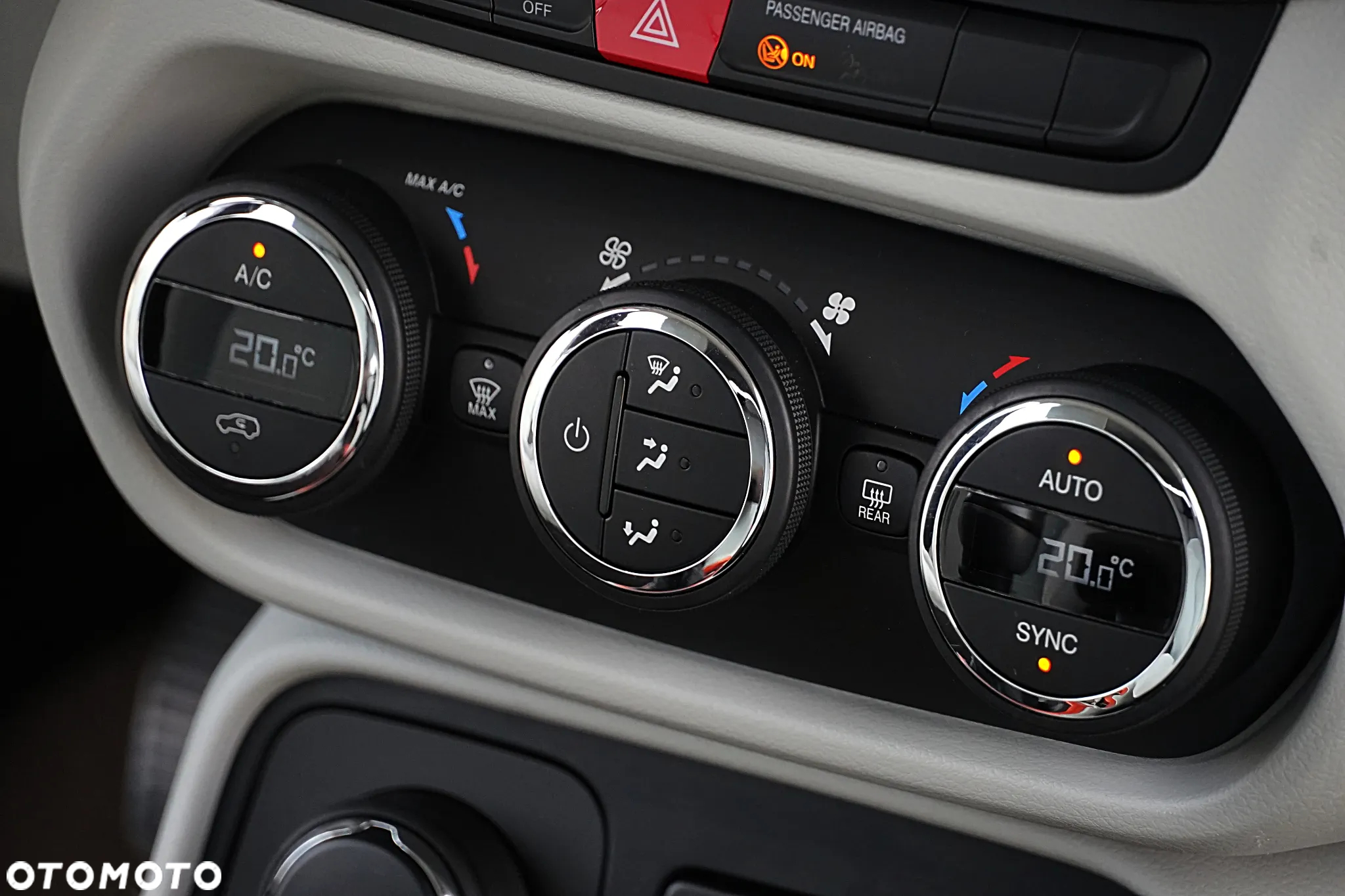 Jeep Renegade 2.0 MultiJet Active Drive Longitude - 29