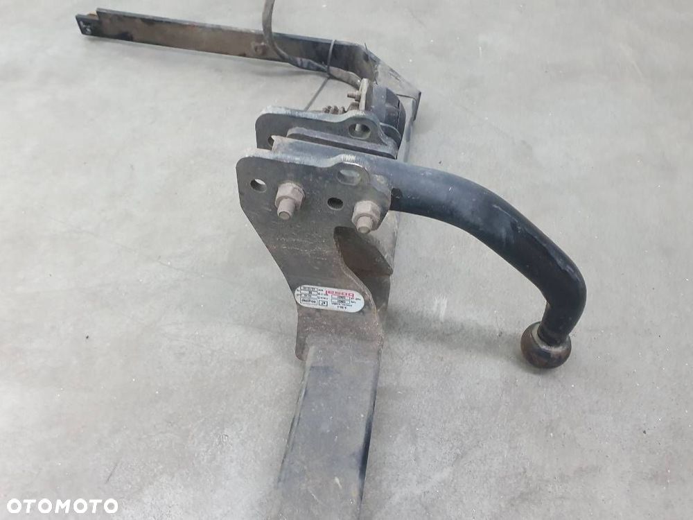 HAK HOLOWNICZY BELKA FORD GRAND C-MAX MK2 - 6