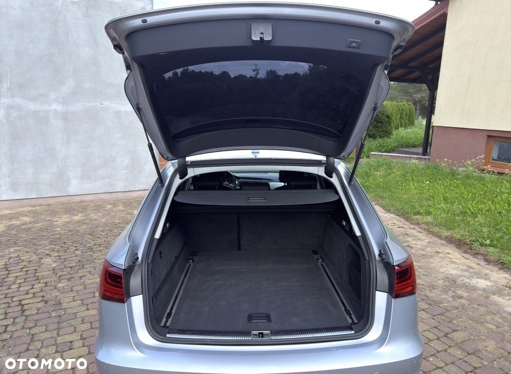Audi A6 Avant 2.0 TDI Ultra S tronic - 13