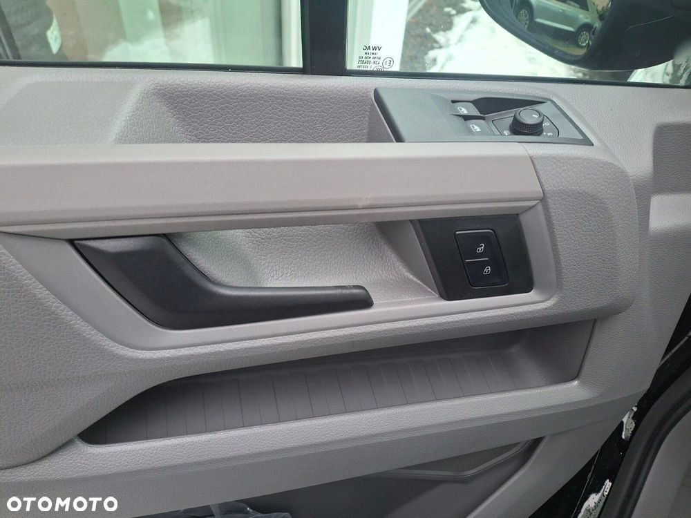 Volkswagen Crafter Furgon 4490 - 13
