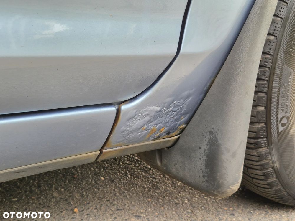 Ford Focus 1.4 Ambiente - 33