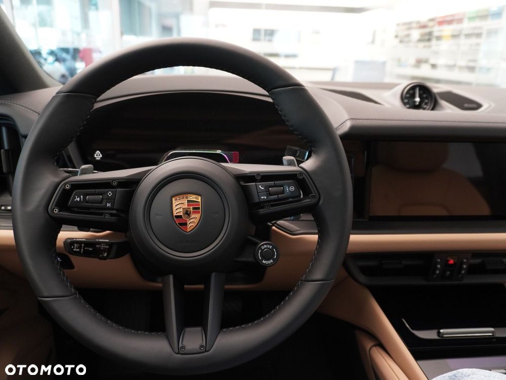 Porsche Cayenne E-Hybrid PHEV Black Edition - 33