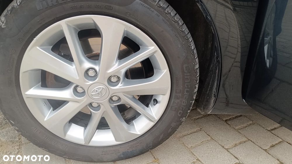 Toyota Auris 2.0 D-4D Premium - 14