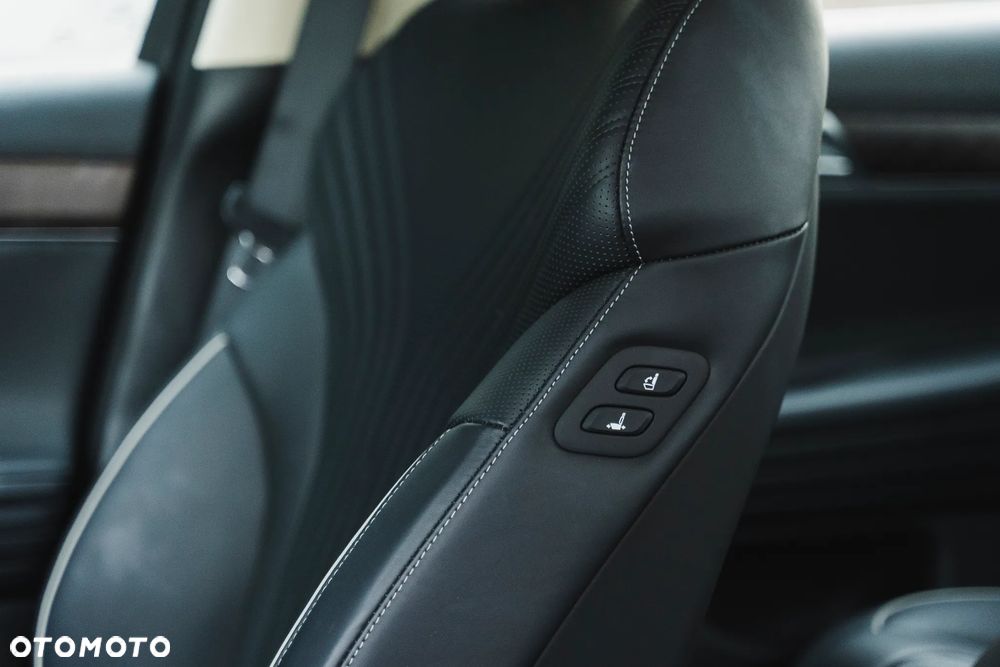 Genesis G80 2.5T AWD AT8 Luxury Line - 25