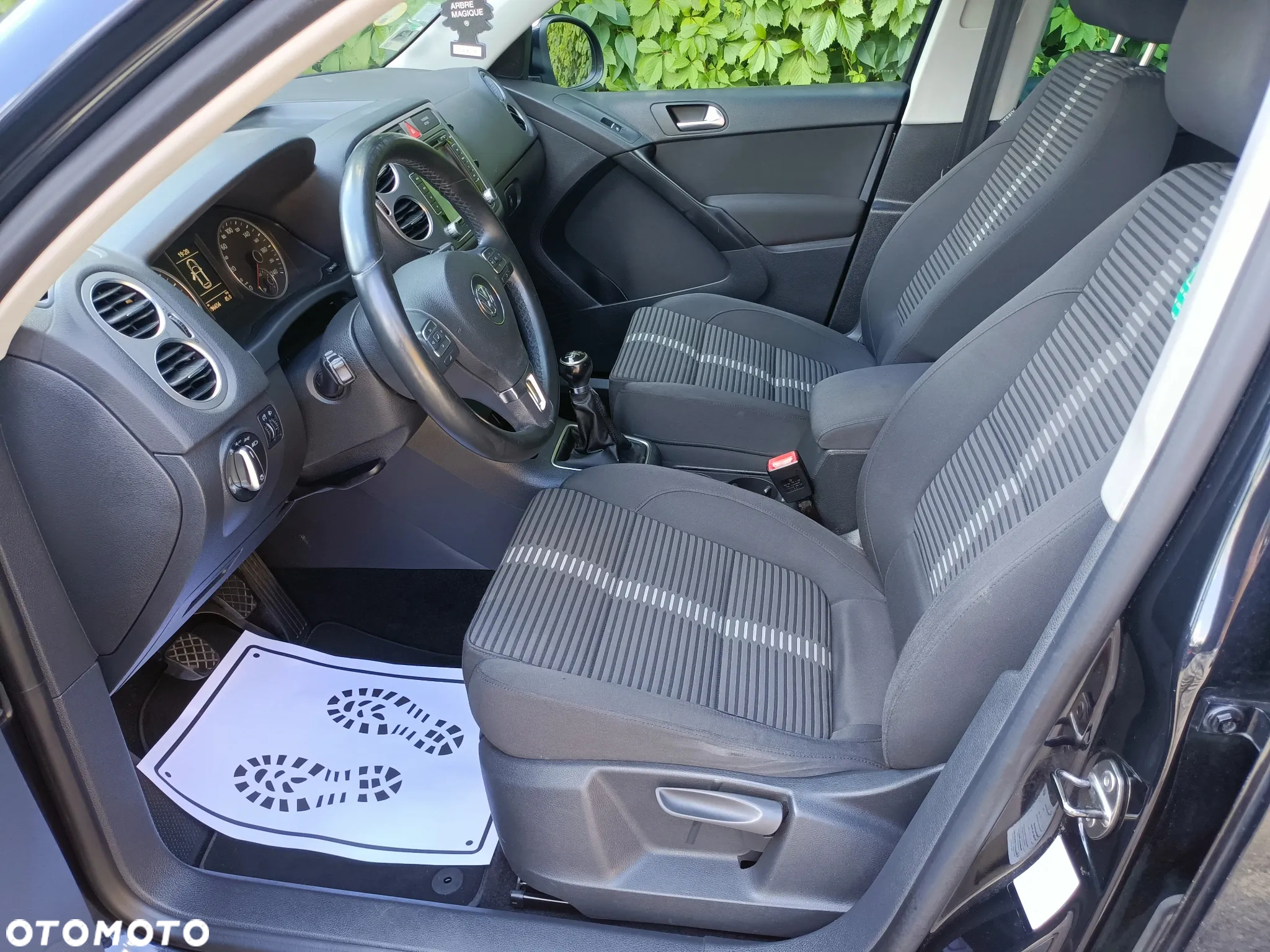 Volkswagen Tiguan - 14