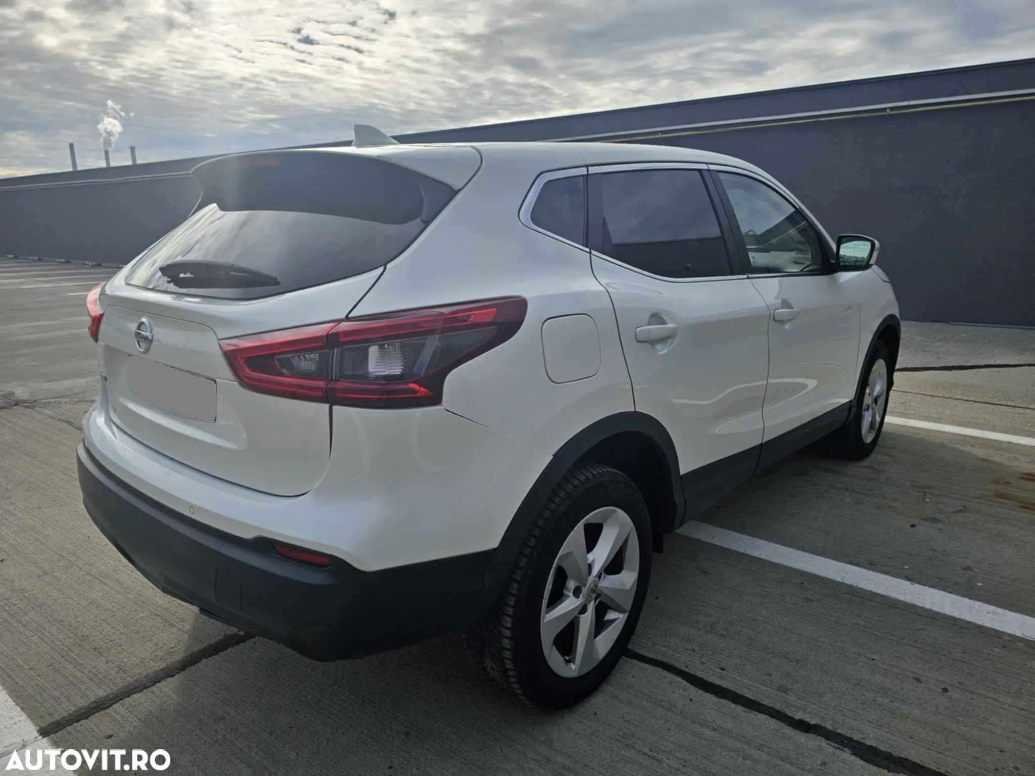 Nissan Qashqai 1.6 DCI ALL-MODE 4x4i TEKNA - 6