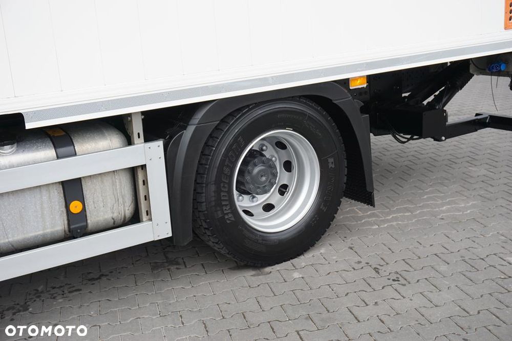 Mercedes-Benz ACTROS / 1830 / E 6 / MP 5 / KONTENER + WINDA / 16 PALET - 30