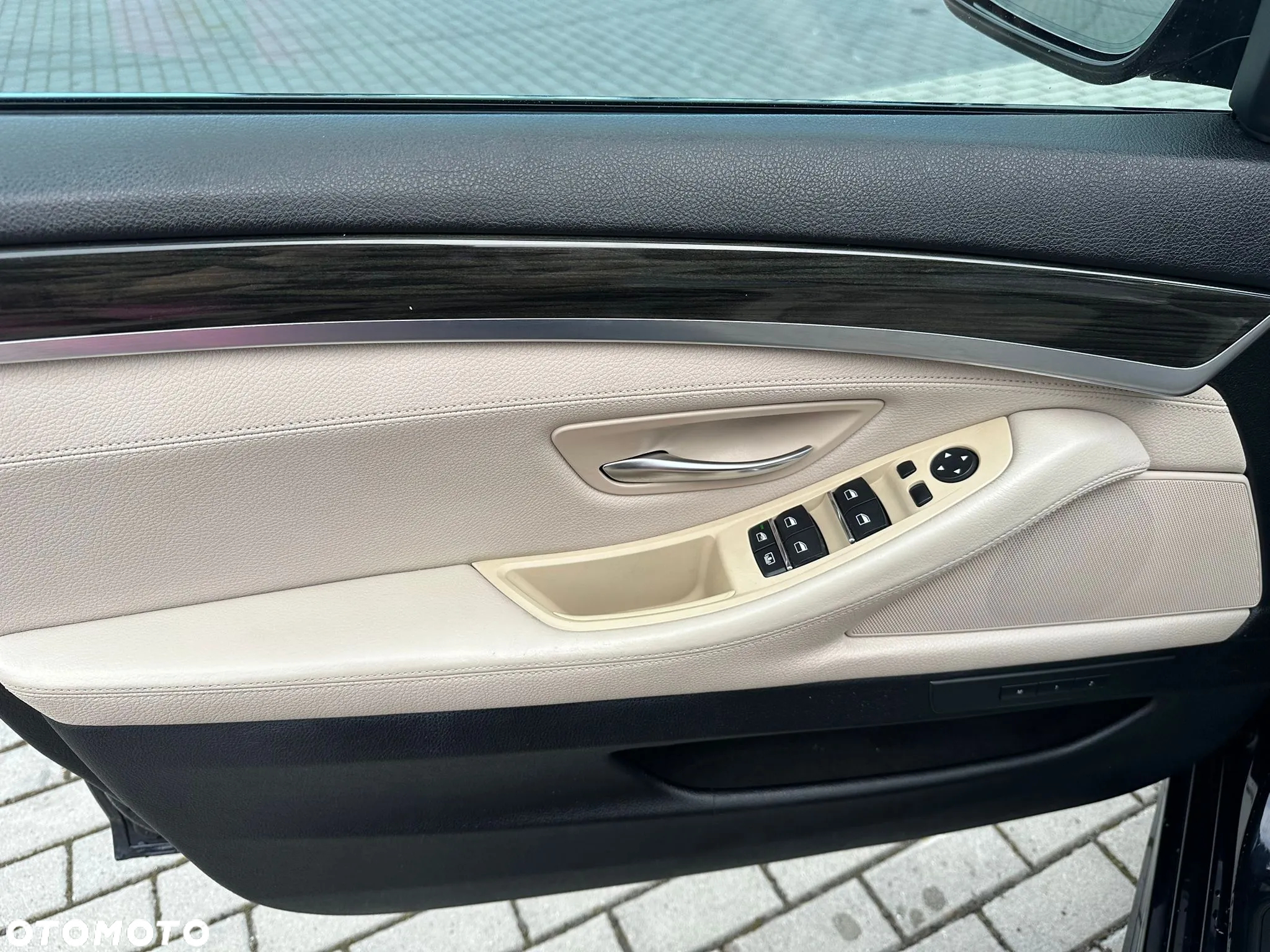BMW Seria 5 M550d xDrive - 12
