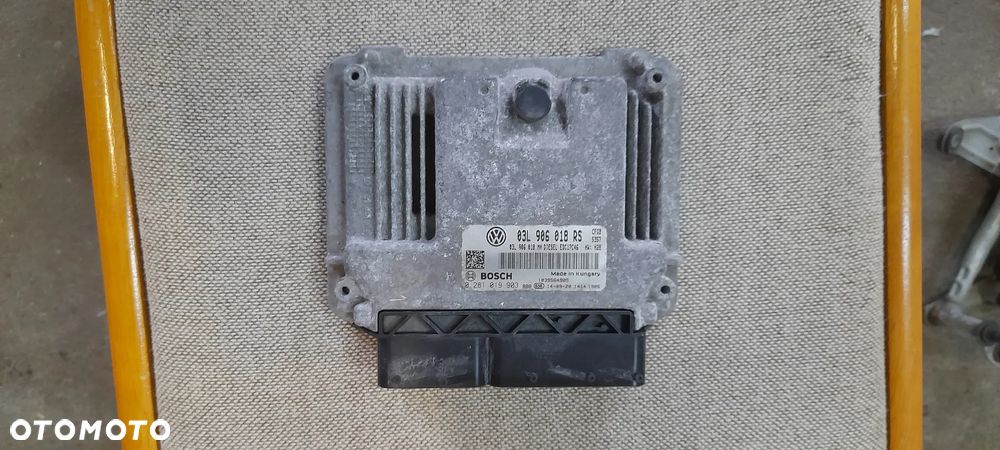komputer sterownik silnika Superb II 03L906018RS - 1
