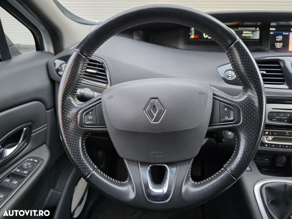 Renault Grand Scenic dCi 150 FAP Aut. Bose Edition - 8