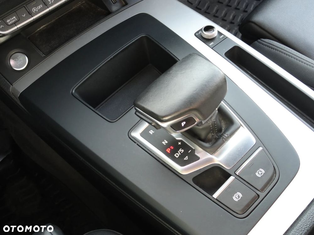 Audi Q5 35 TDI mHEV S Line S tronic - 17