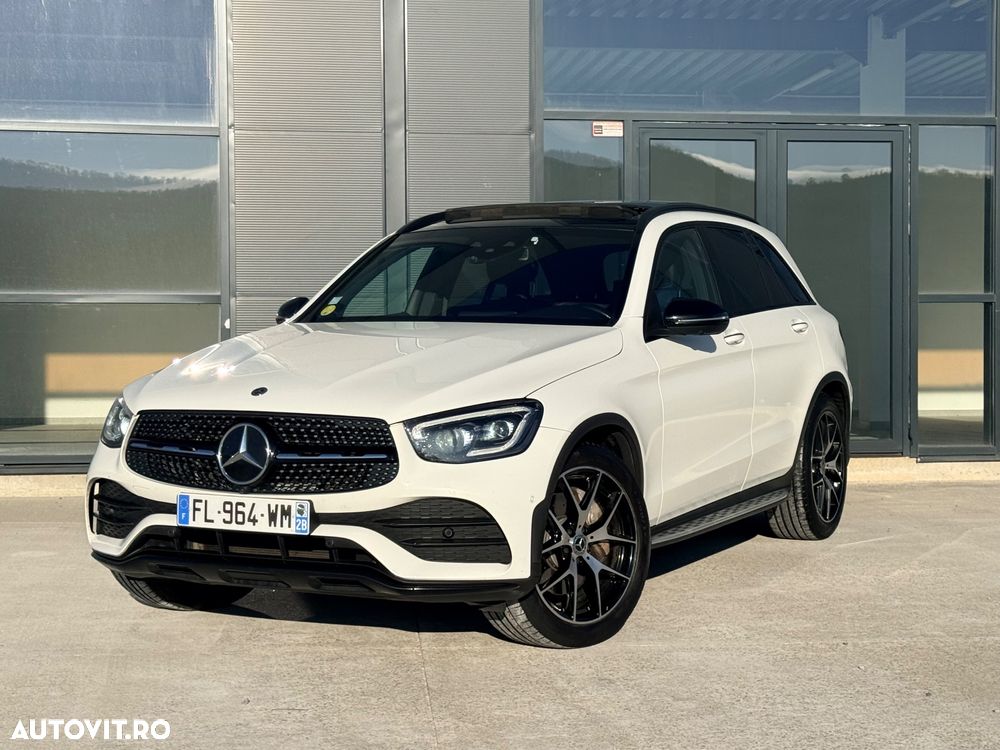 Mercedes-Benz GLC 300 d 4Matic 9G-TRONIC AMG Line Plus - 28
