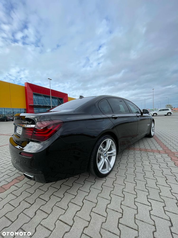 BMW Seria 7 740Li - 13