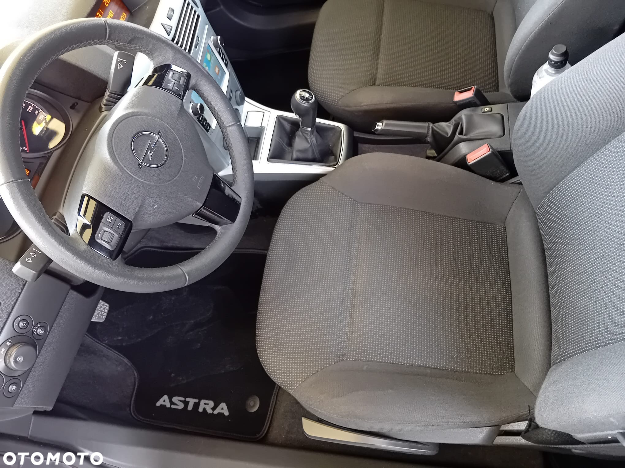 Opel Astra 1.4 Caravan Cosmo - 12