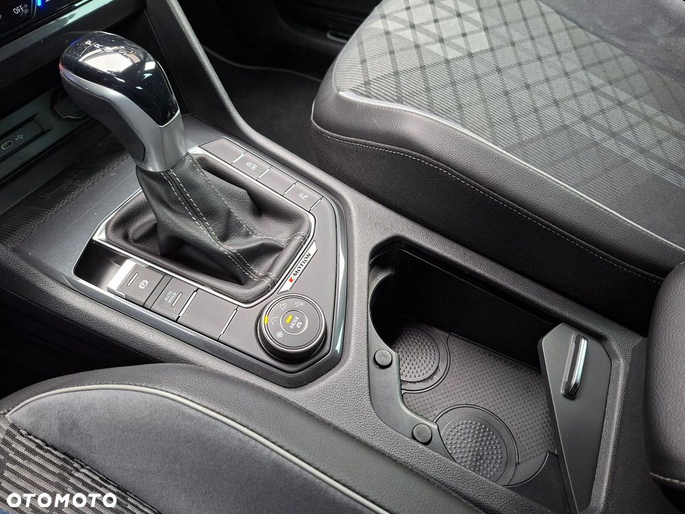 Volkswagen Tiguan - 21