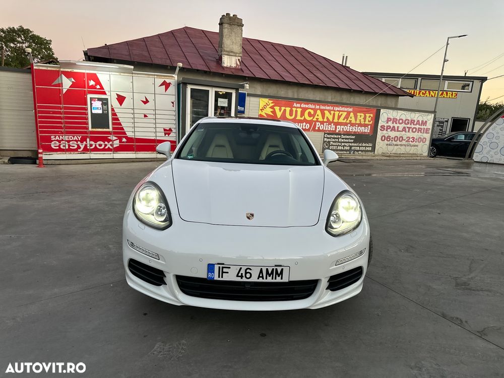 Porsche Panamera - 16