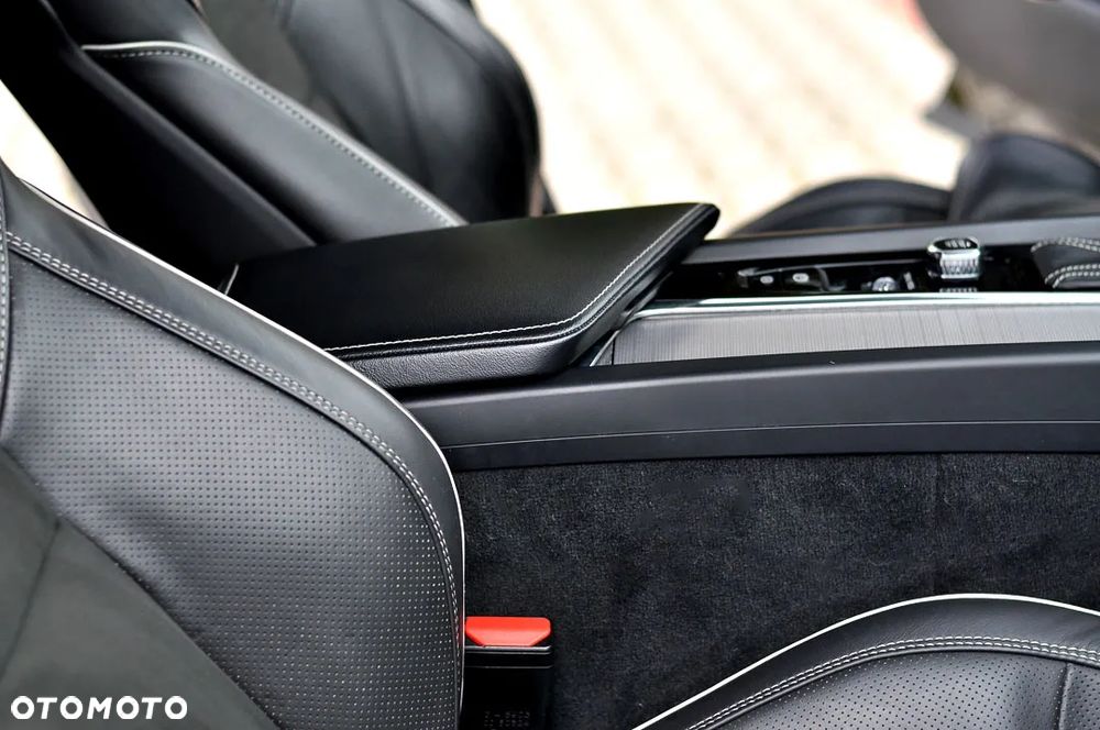 Volvo XC 60 D4 R-Design - 20