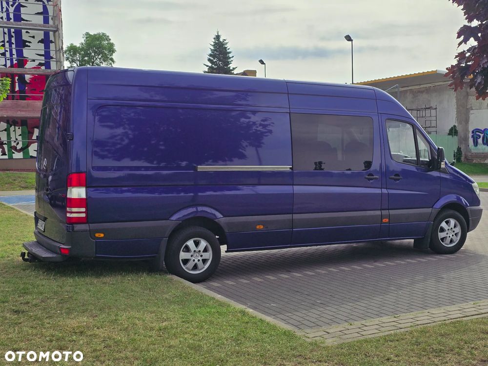 Mercedes-Benz Sprinter - 4