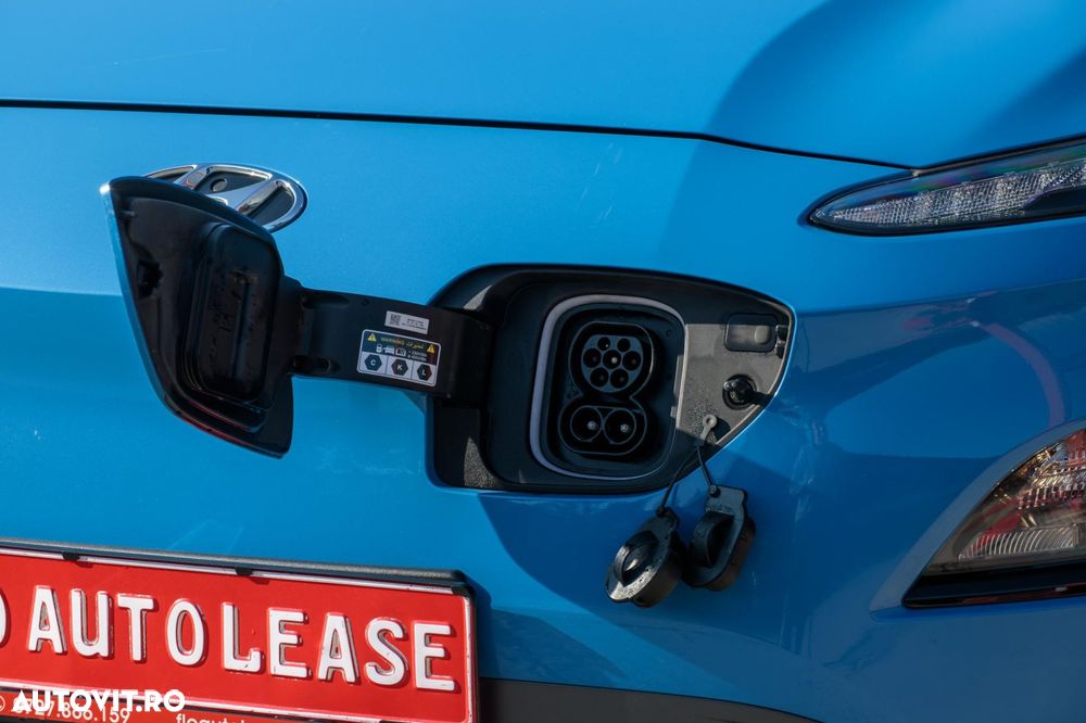 Hyundai KONA - 8