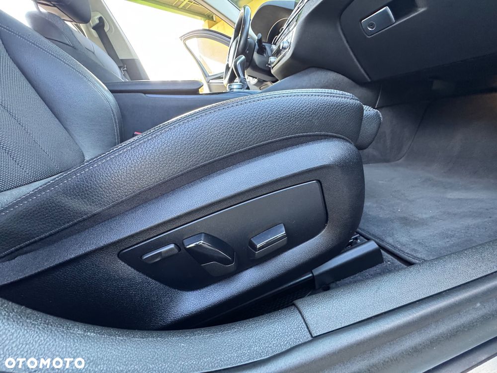 BMW Seria 5 - 24