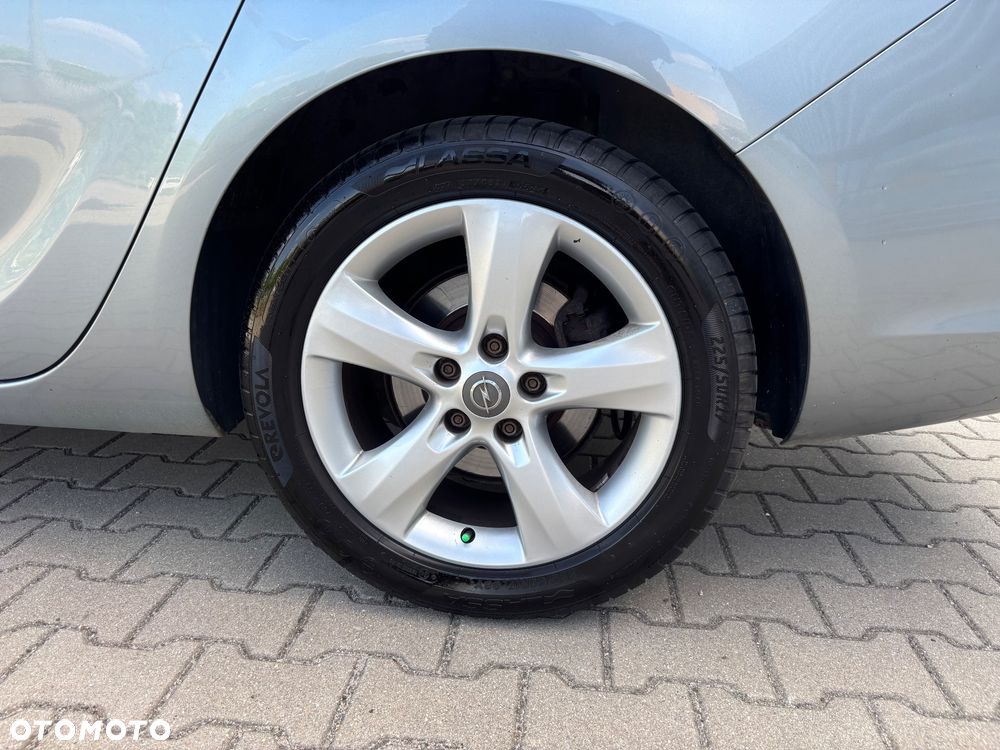 Opel Astra 1.6 T Sport - 26