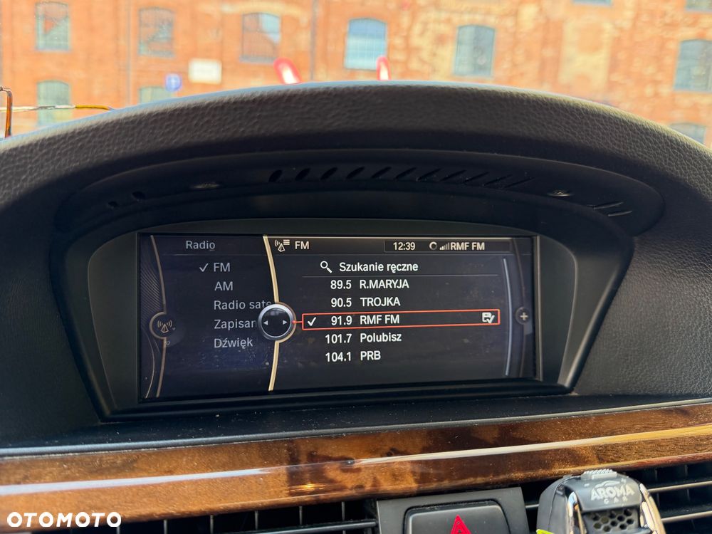 BMW Seria 3 330i - 23