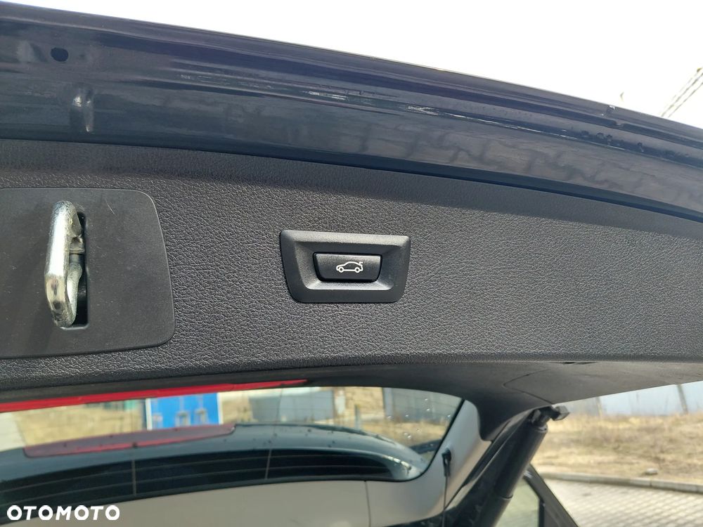 BMW Seria 2 220d xDrive M Sport - 6