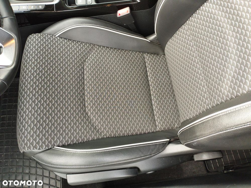 Kia Ceed 1.5 T-GDI Tribute - 12