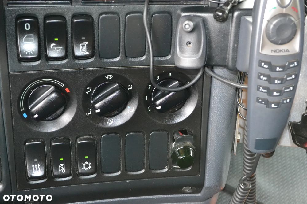Scania R 420 TRZECIA OŚ SKRĘTNA ZESTAW PLATFORMA 2x7.75 m KLIMATYZACJA - 19